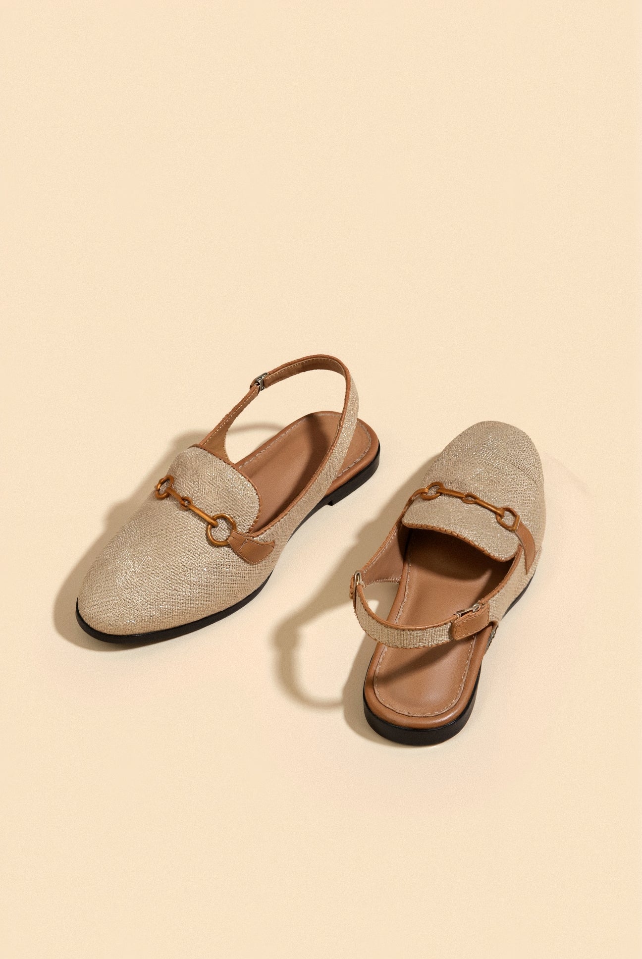 Women's Metallic Buckle Chic Decor Flat Sandals